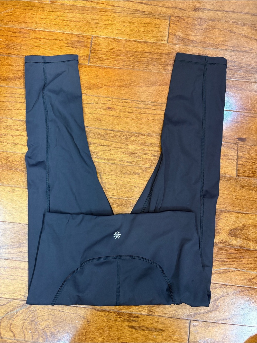 Athleta black women’s ultimate stash pocket capri small leggings